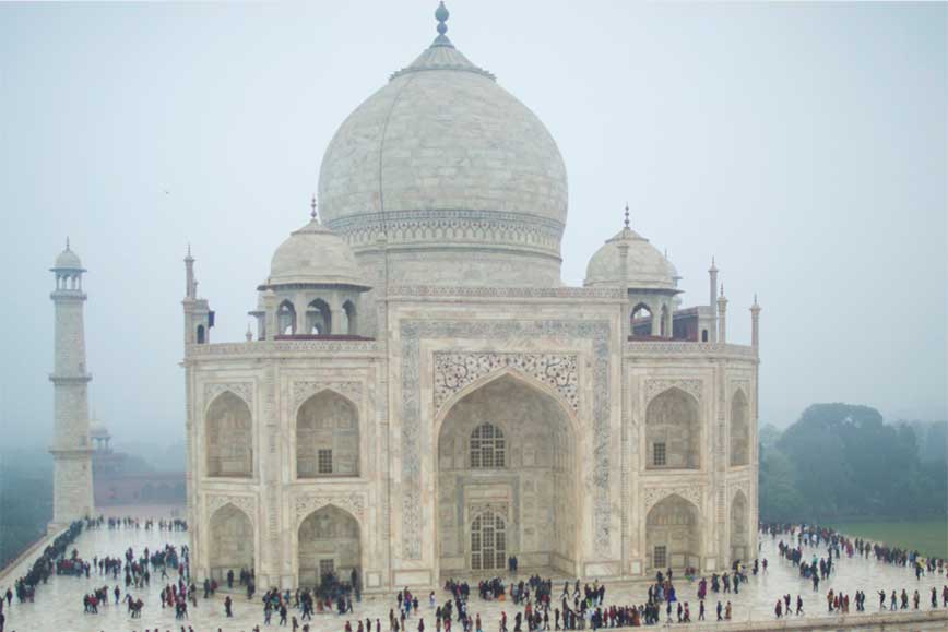 Explore the Taj Mahal with Google Maps